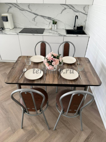 Обеденная группа: Стол раздвижной Универсальный (матовый хром) + Стулья Венский (металлик), Производитель: Долорес, Страна: Россия