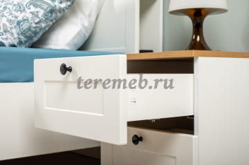 Тумба прикроватная Остин 16.152, Материалы: ЛДСП; МДФ; ПВХ; ДВП; Металл; Пластик, Цвет: Дуб крафт золотой/Белый шагрень