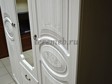 Шкаф 3-х дверный Кэт-6, Артикул 8190593, Размеры (ДхГхВ): 1506 х 576 х 2200 мм